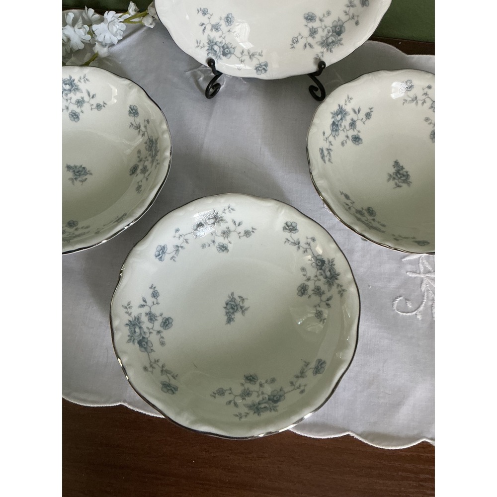 Johann Haviland Blue Garland Fruit Bowls Set of 4 Bavaria Germany Platinum Rim